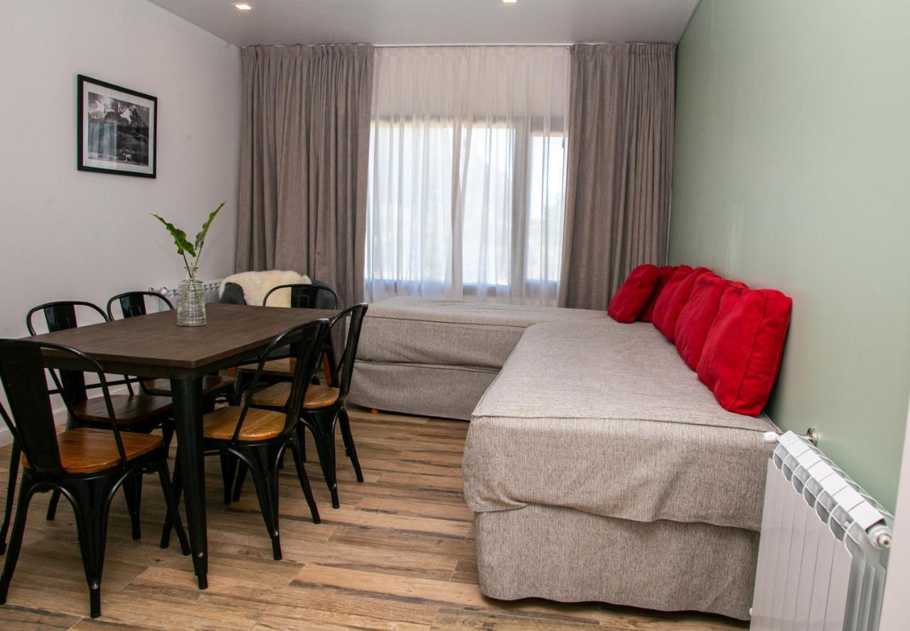 Senderos Aparts & Suites El Chalten Exterior photo